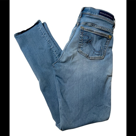 Rock & Republic Skinny Medium Wash Denim Jeans - Picture 1 of 7